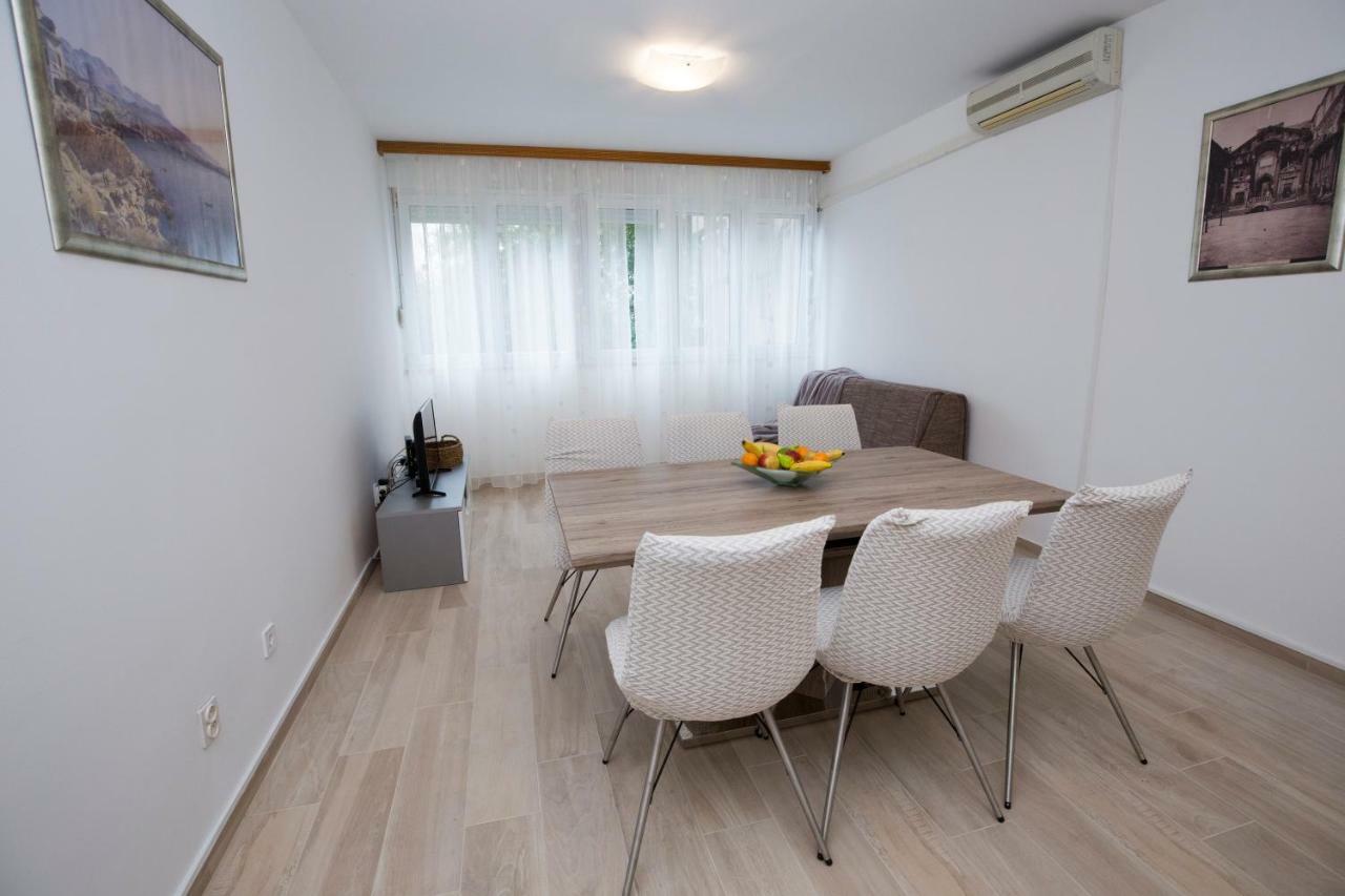 Apartments Put Plokita Smilja スプリト エクステリア 写真
