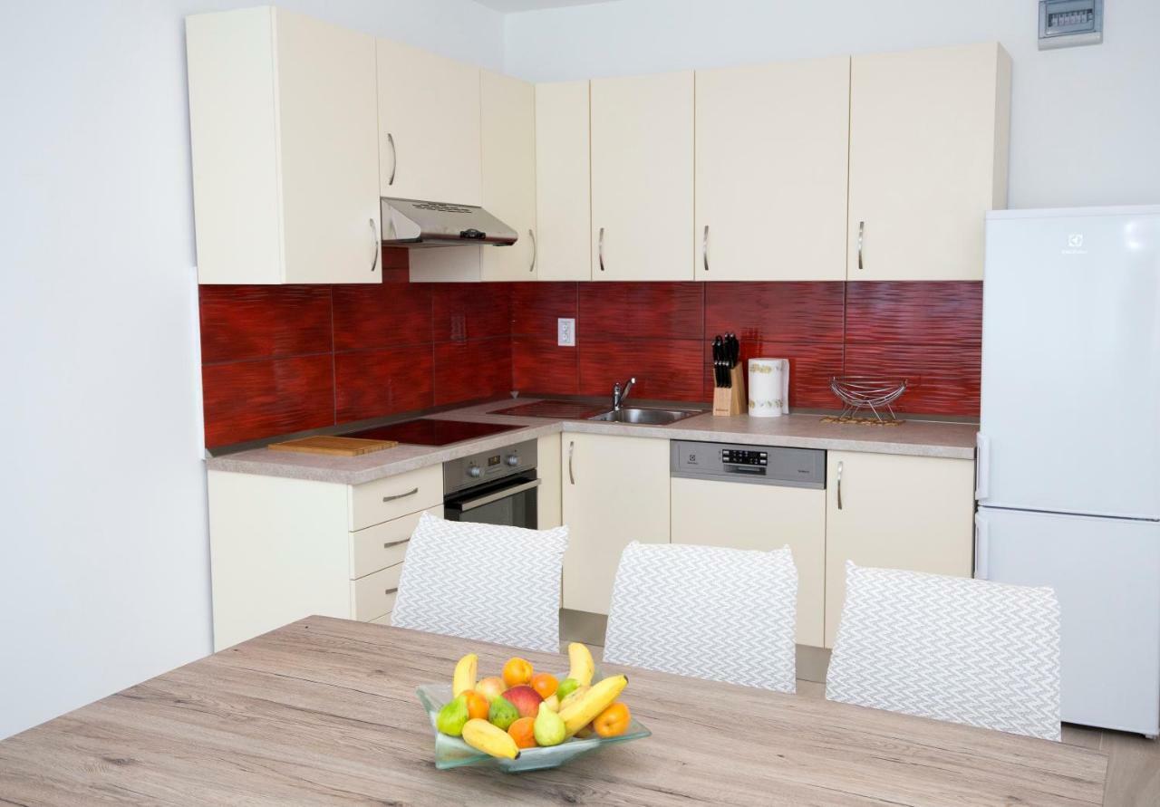 Apartments Put Plokita Smilja スプリト エクステリア 写真