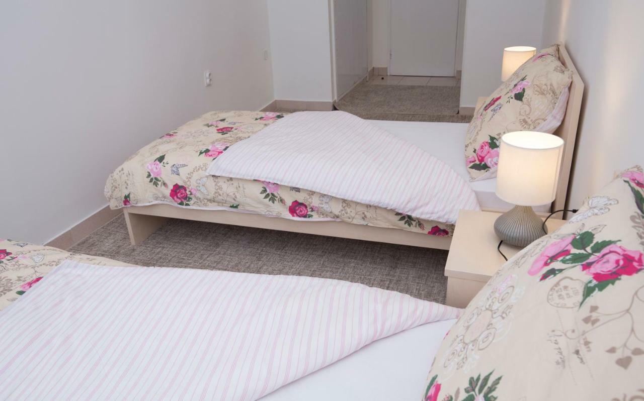 Apartments Put Plokita Smilja スプリト エクステリア 写真