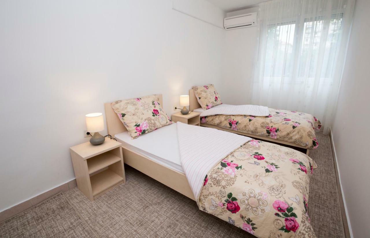 Apartments Put Plokita Smilja スプリト エクステリア 写真